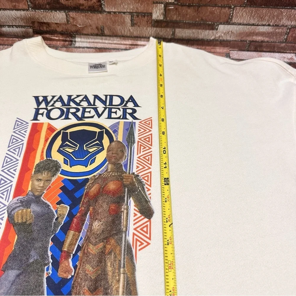 Marvel white sweatshirt